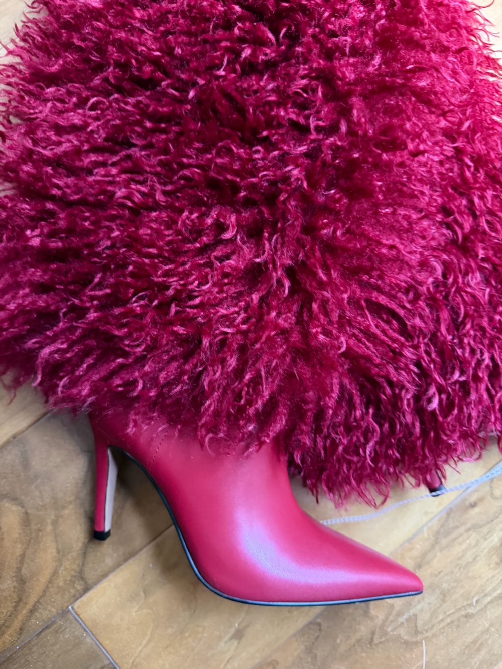 NWT Steve Madden Icon Faux Fur Red Boots Size 7.5 (no original box) - Picture 9 of 10
